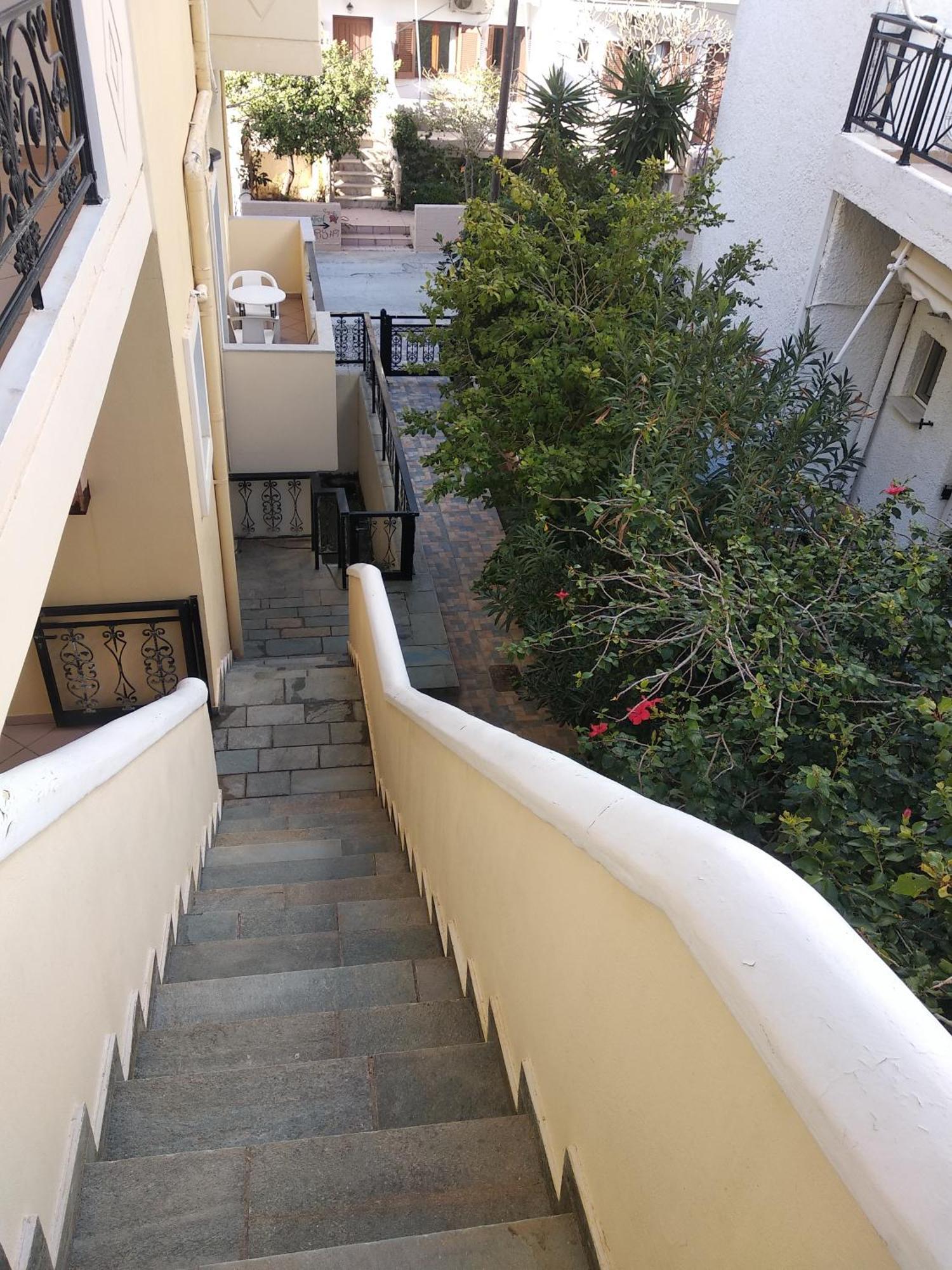 Ton Mari Apartments 帕琉乔拉 外观 照片